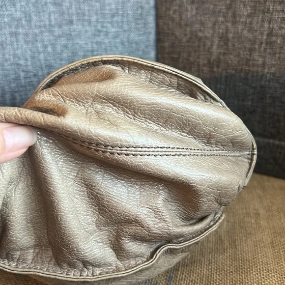 Hobo Shoulder Bag - Picture 9 of 16